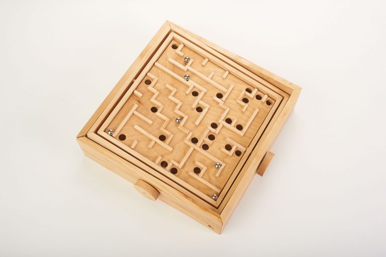 Labyrinth Game